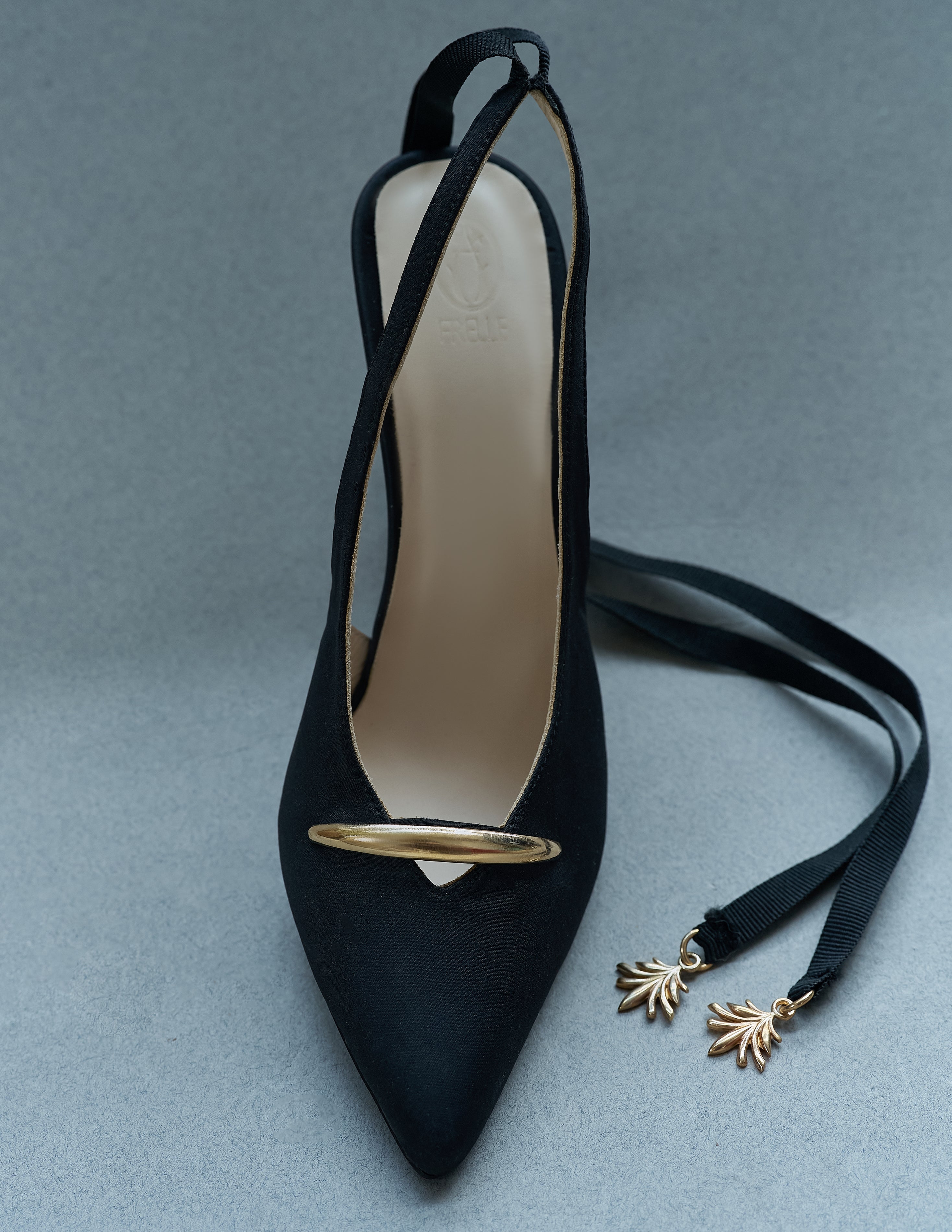 Lunea Slingback in Black