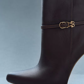 Nyra Boots in Brown