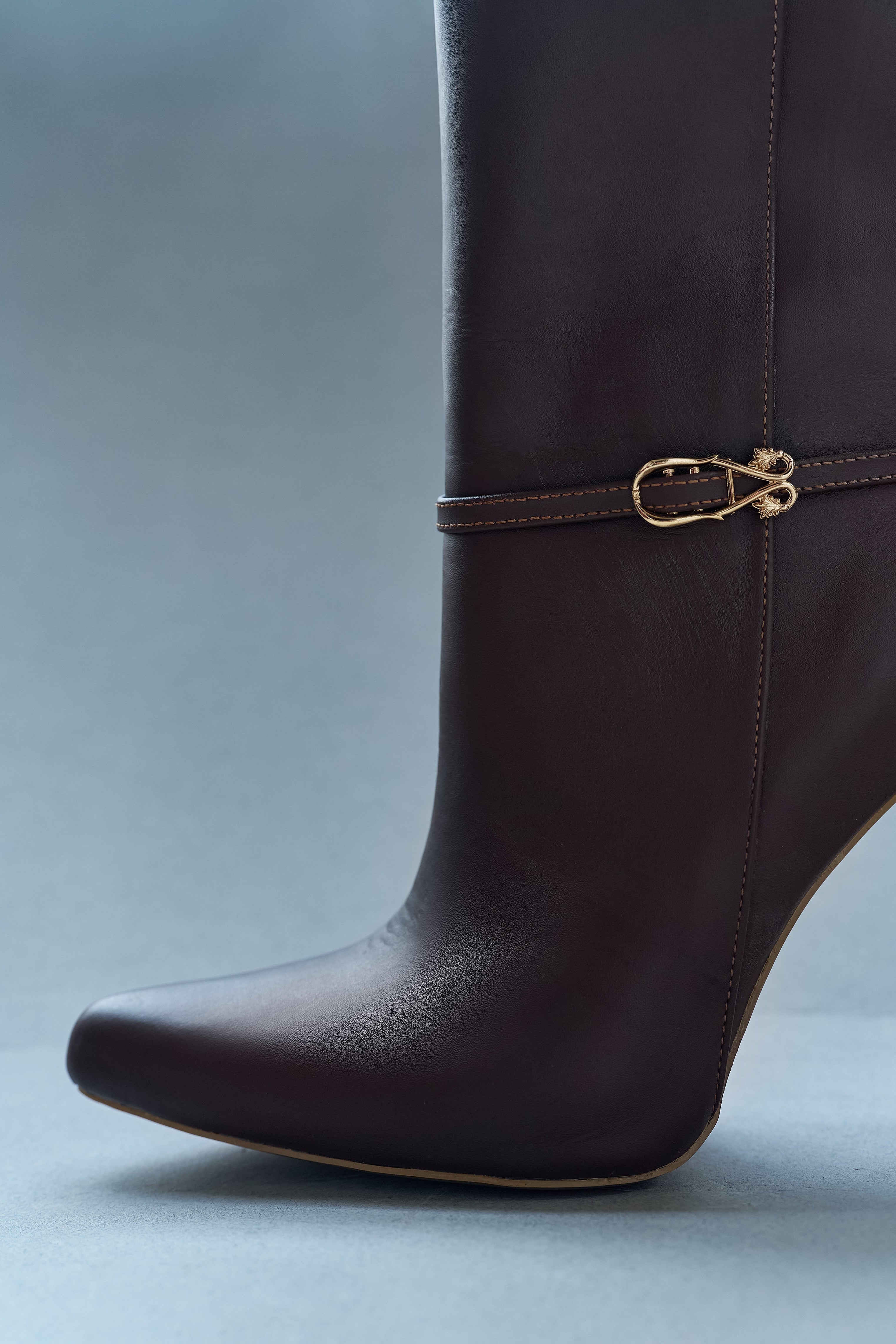 Nyra Boots in Brown